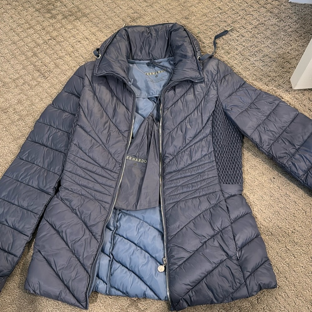 Bernardo XS light puffer coat blue-ish purple; packable